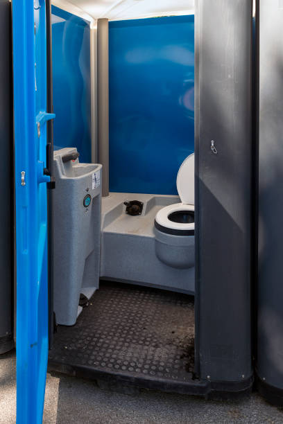 Best Luxury portable toilet rental  in Sterling, IL
